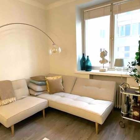 Glorious Apartment In Hakaniemi เฮลซิงกิ ภายนอก รูปภาพ