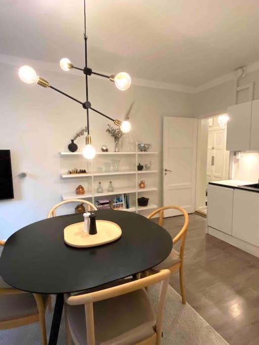 Glorious Apartment In Hakaniemi เฮลซิงกิ ภายนอก รูปภาพ